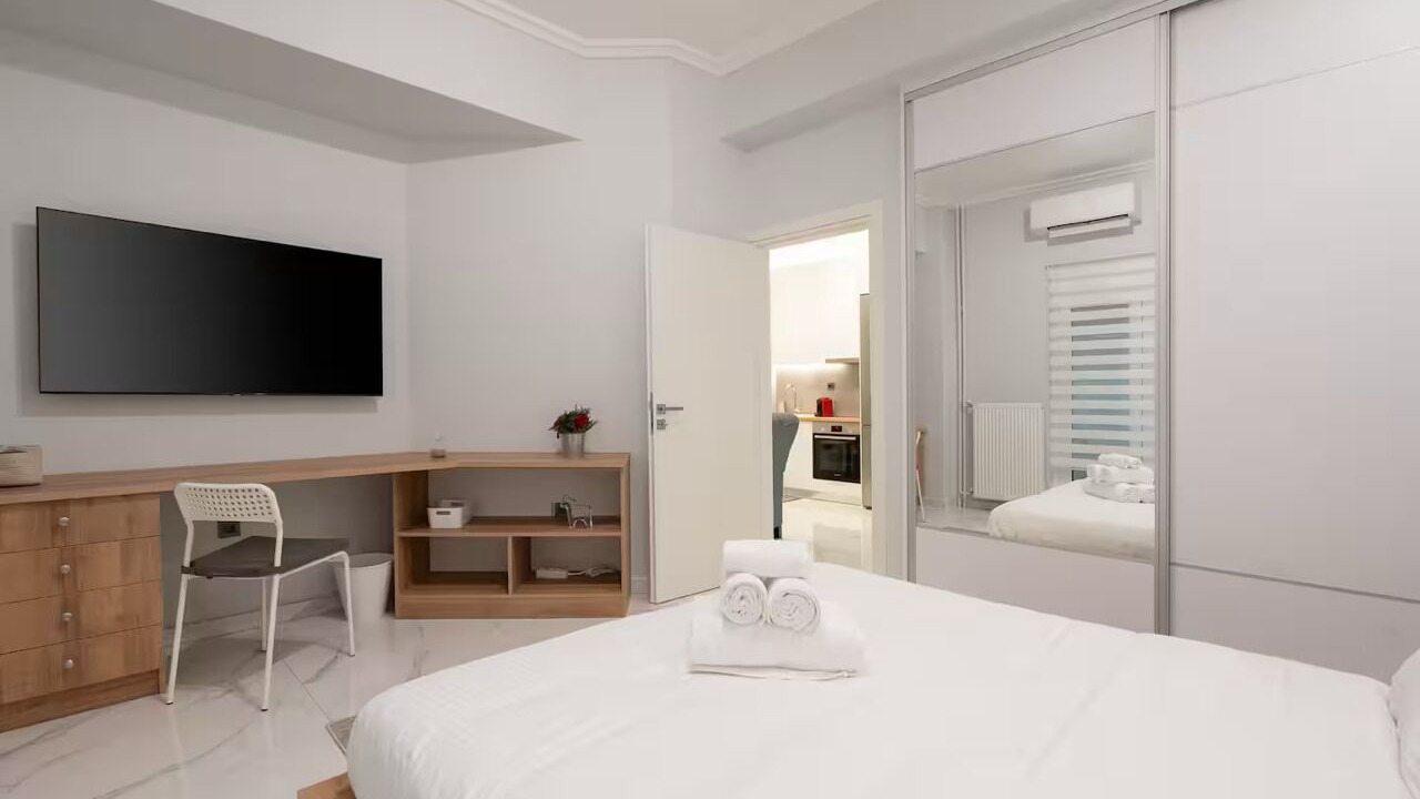 Photo of Bedroom in Exarhia