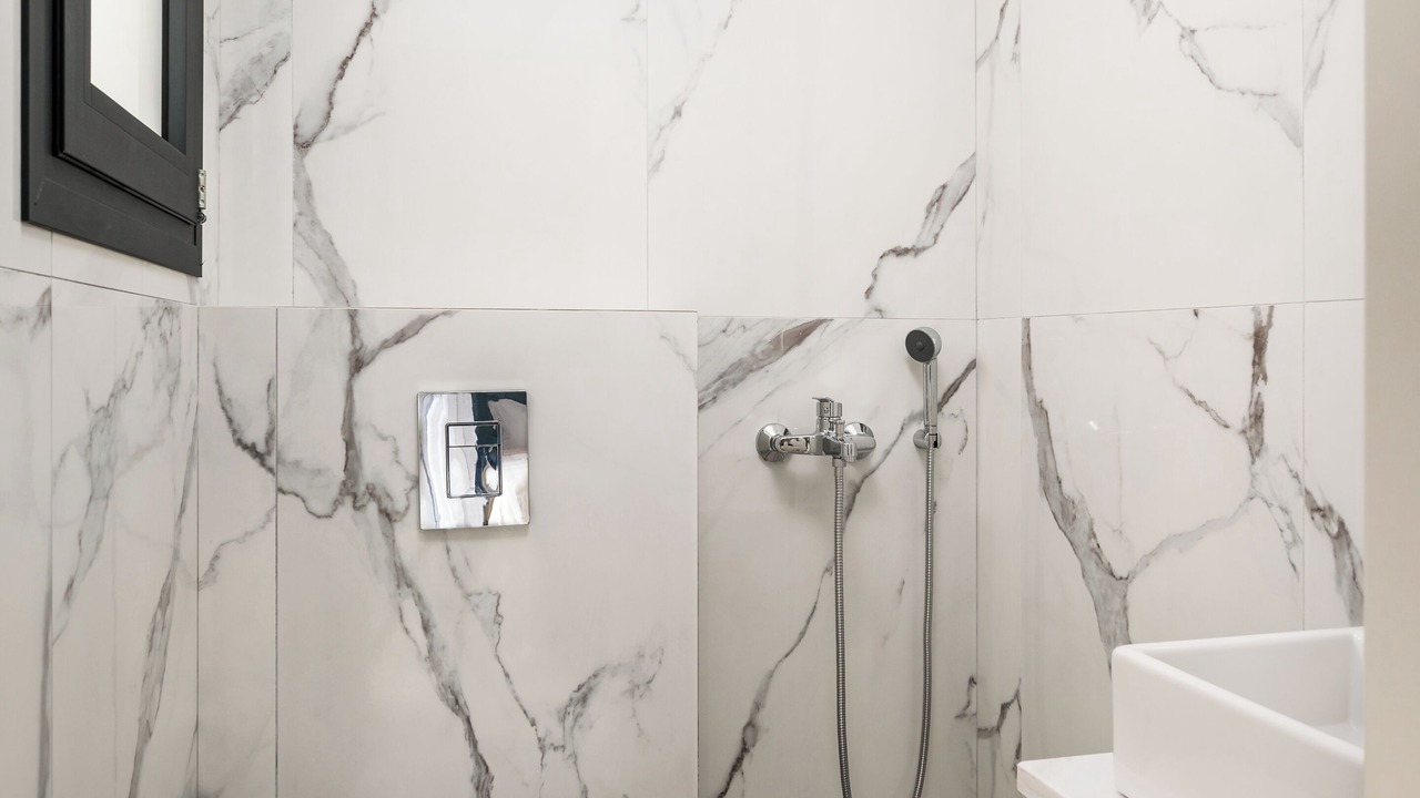 Photo of Bathroom in Ipsos