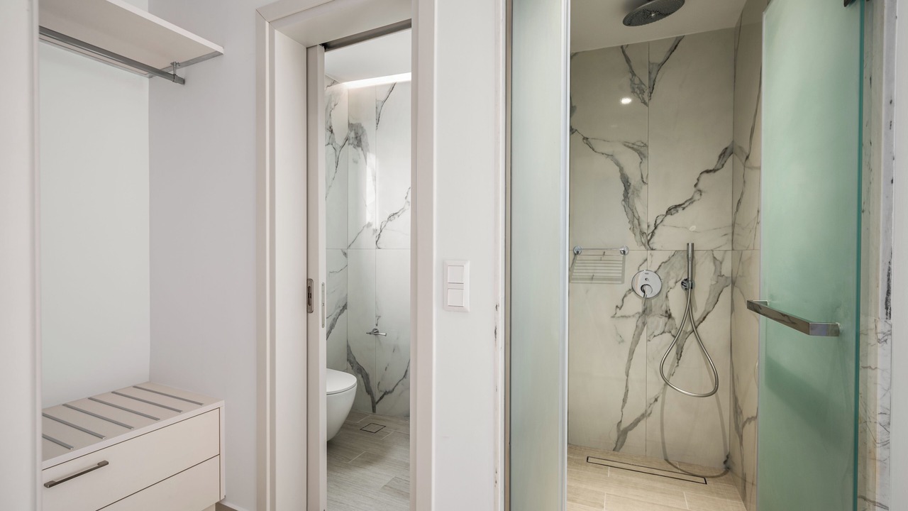 Photo of Bathroom in Ipsos