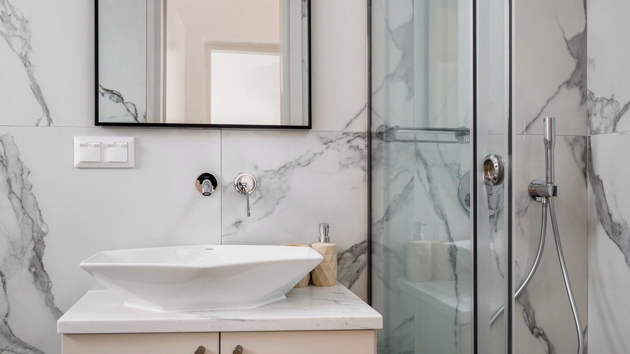 Photo of Bathroom in Ipsos
