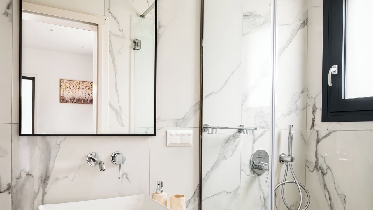 Photo of Bathroom in Ipsos