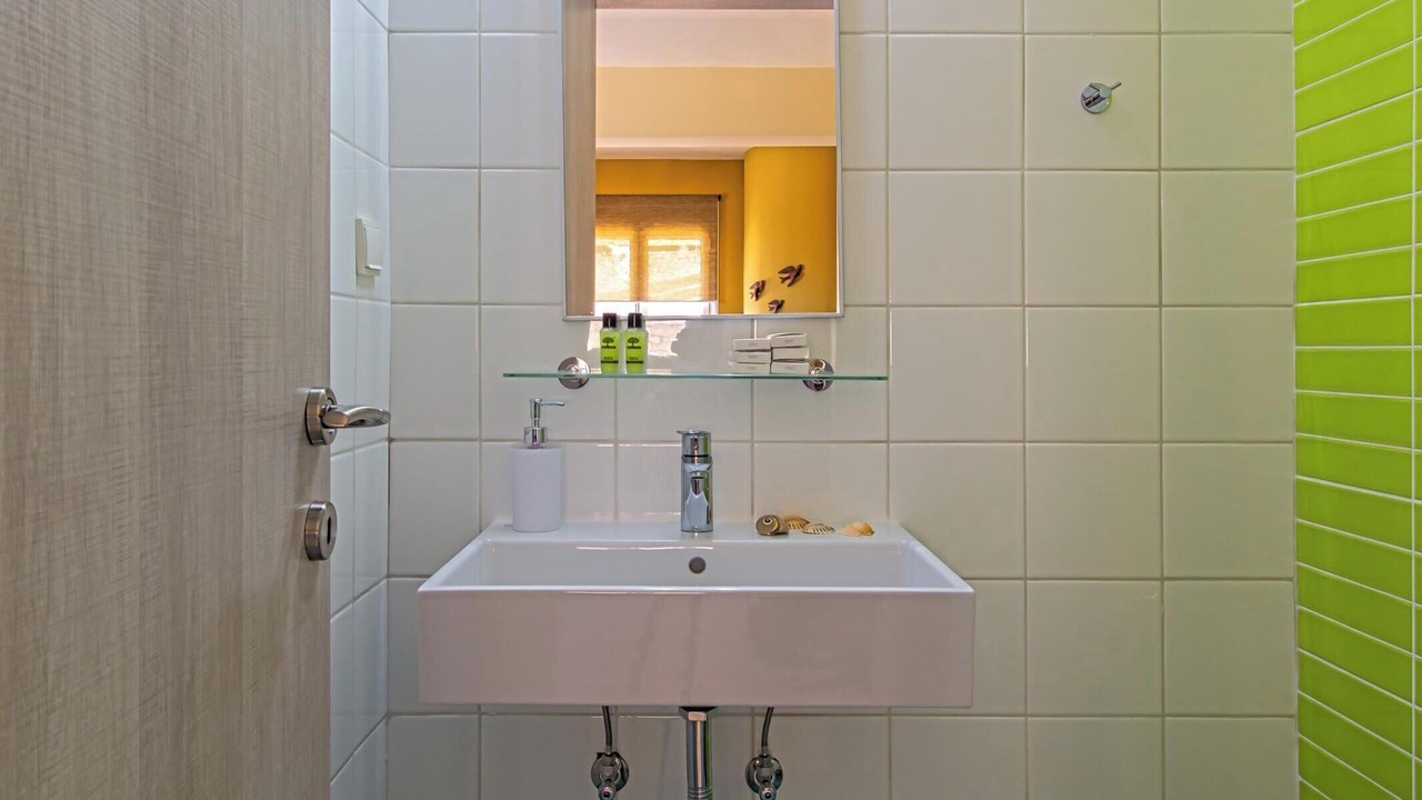 Photo of Bathroom in Marathokefala