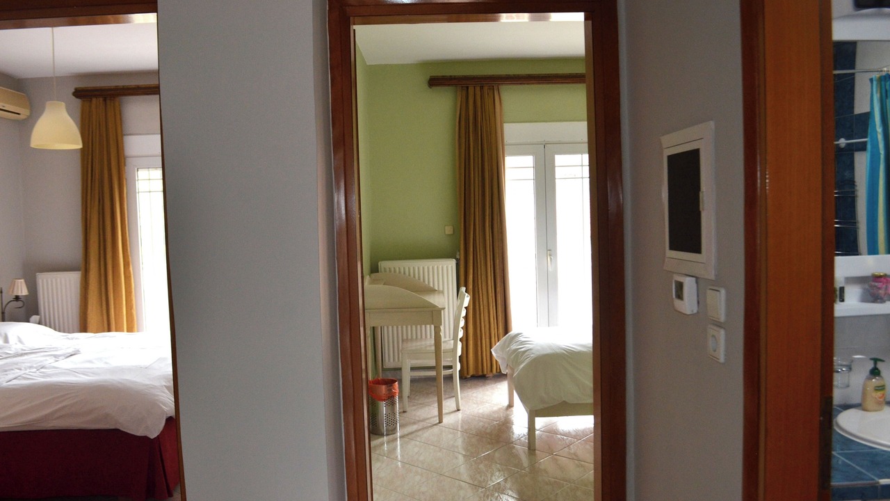 Photo of Bedroom in Drama