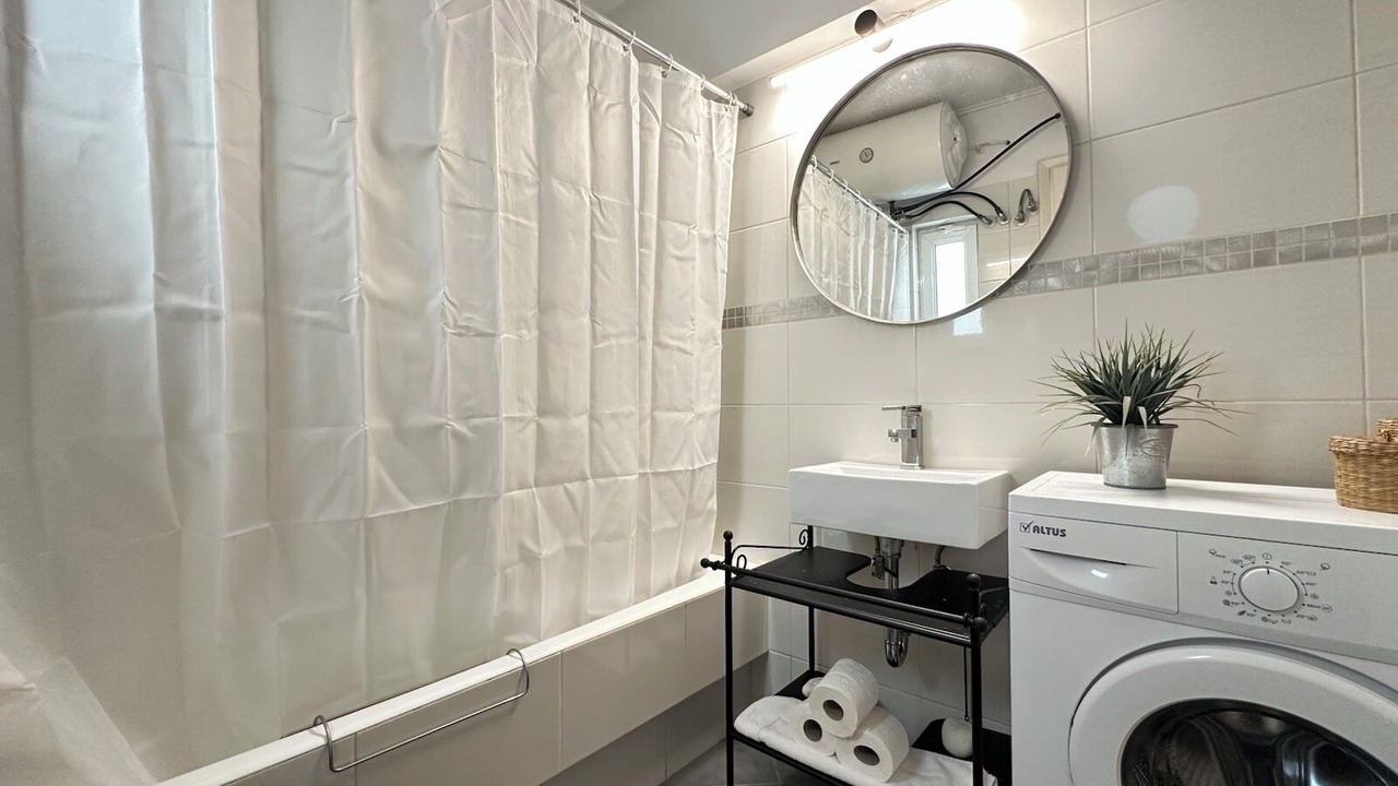 Photo of Bathroom in Ilisia