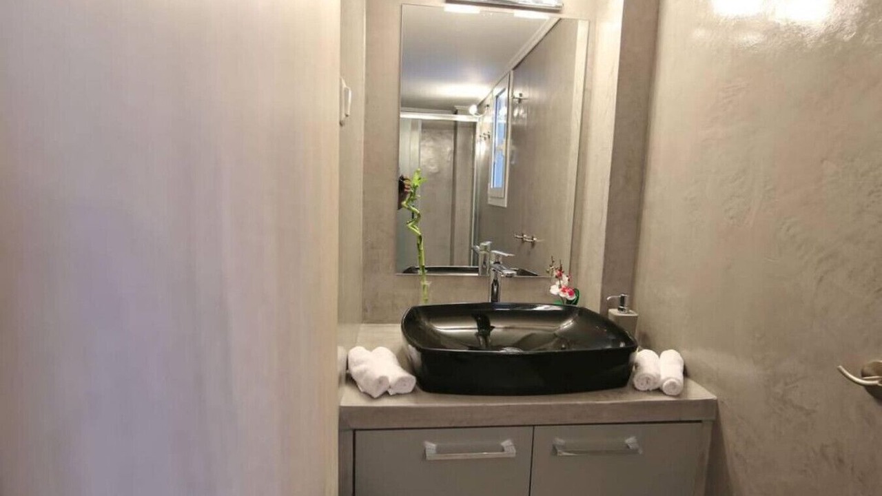 Photo of Bathroom in Attiki