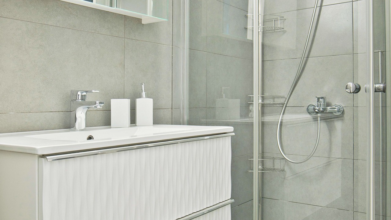 Photo of Bathroom in Nea Smirni