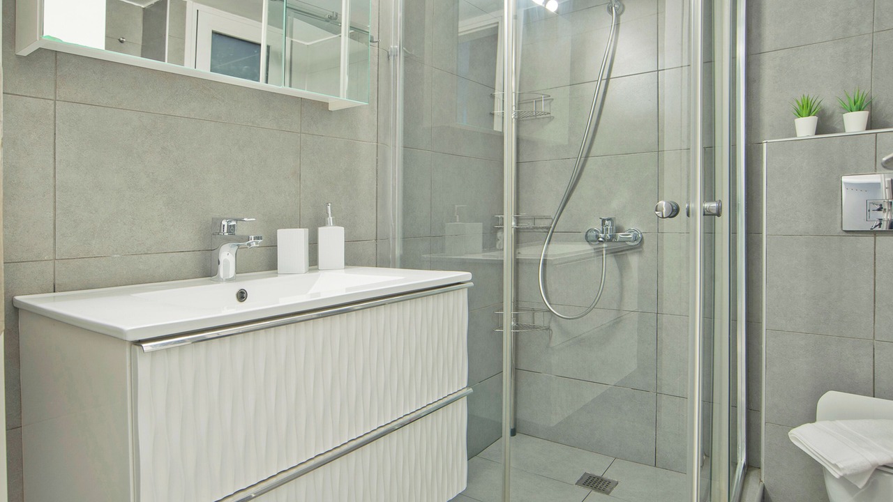 Photo of Bathroom in Nea Smirni