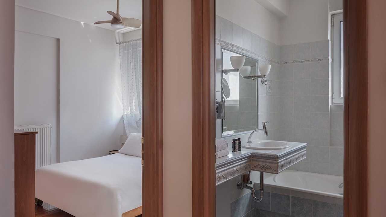 Photo of Bathroom in Vari-Voula-Vouliagmeni