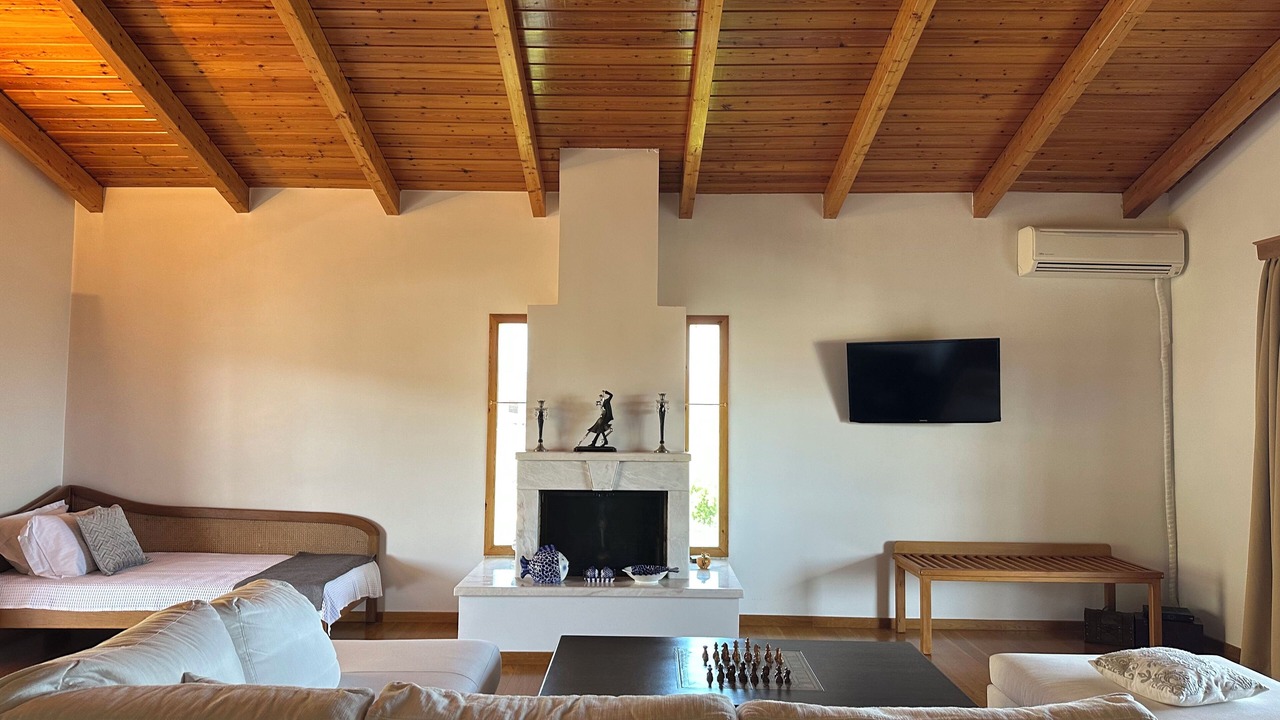 Photo of Livingroom in Korithion