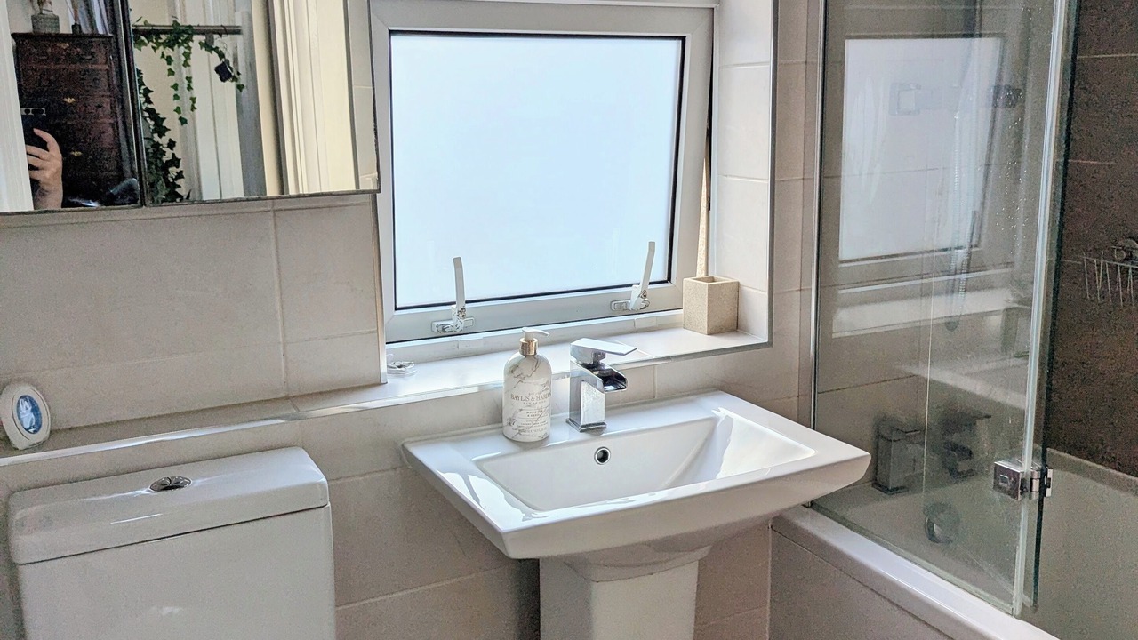 Photo of Bathroom in Mapesbury