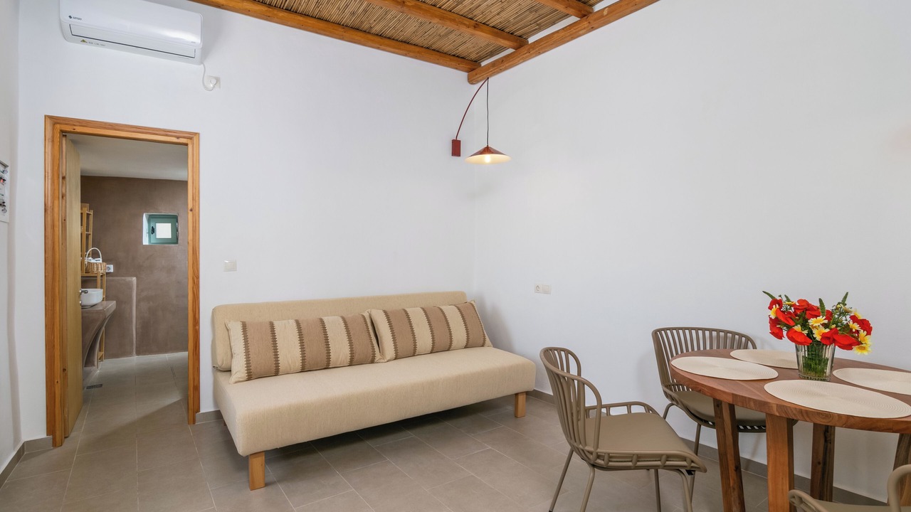 Photo of Livingroom in Tripiti