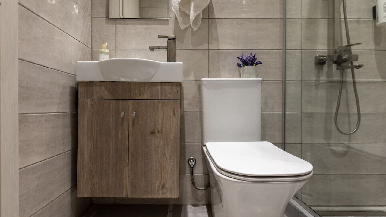 Photo of Bathroom in Ladadika
