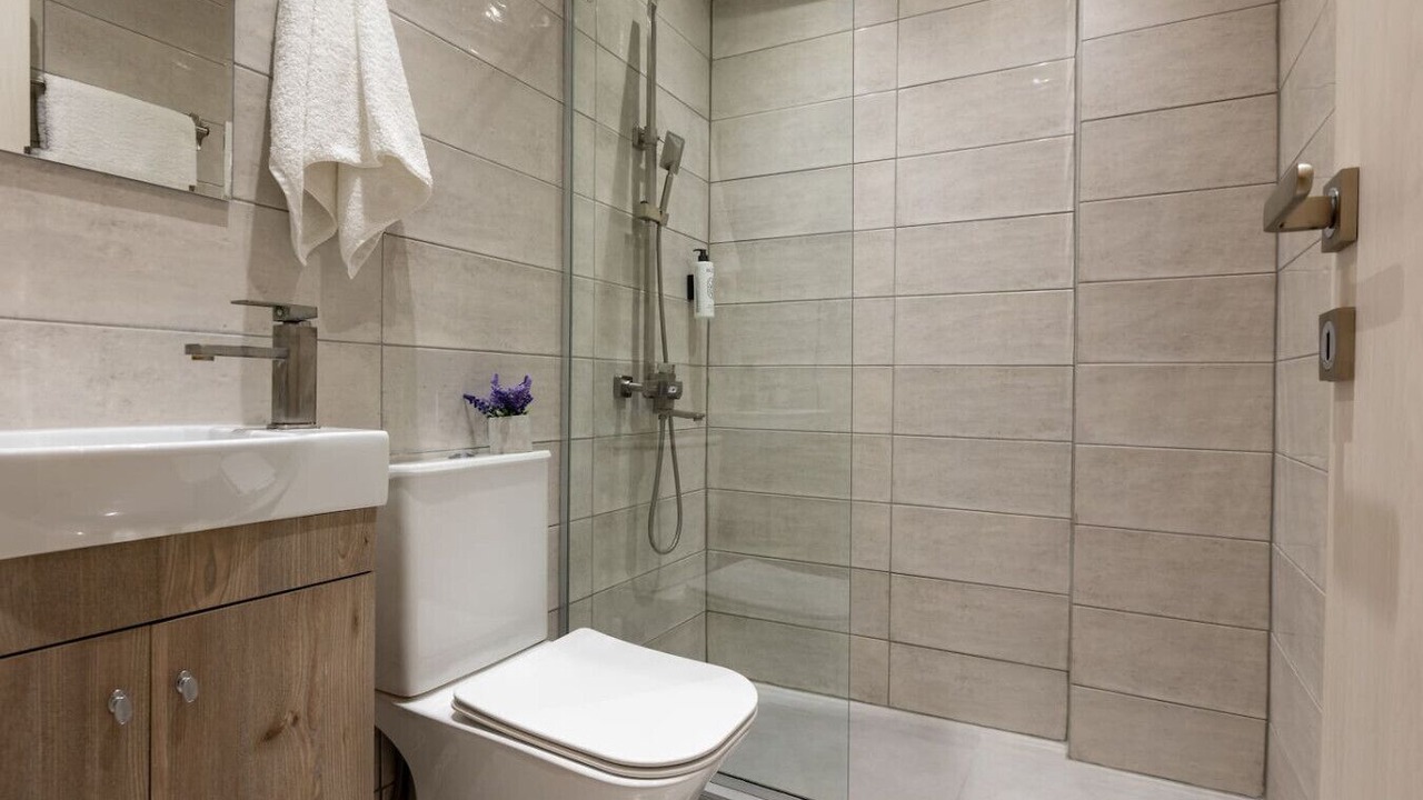 Photo of Bathroom in Ladadika