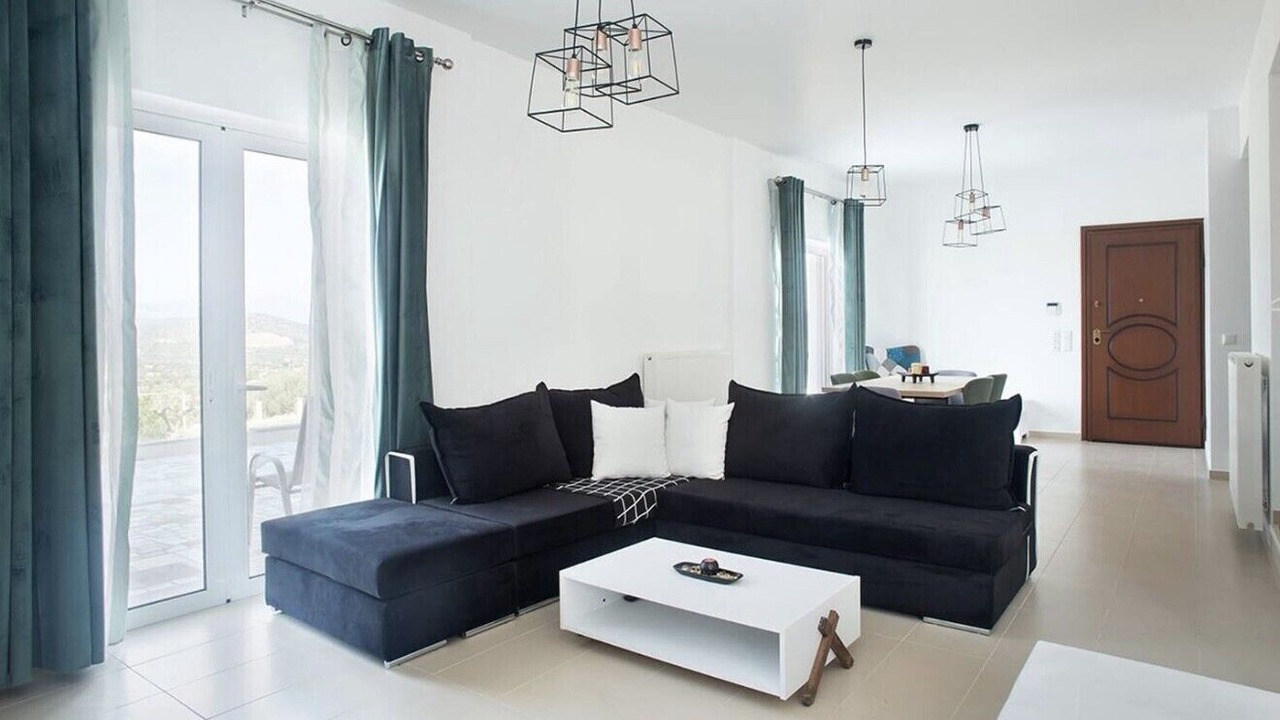Photo of Livingroom in Saronikos