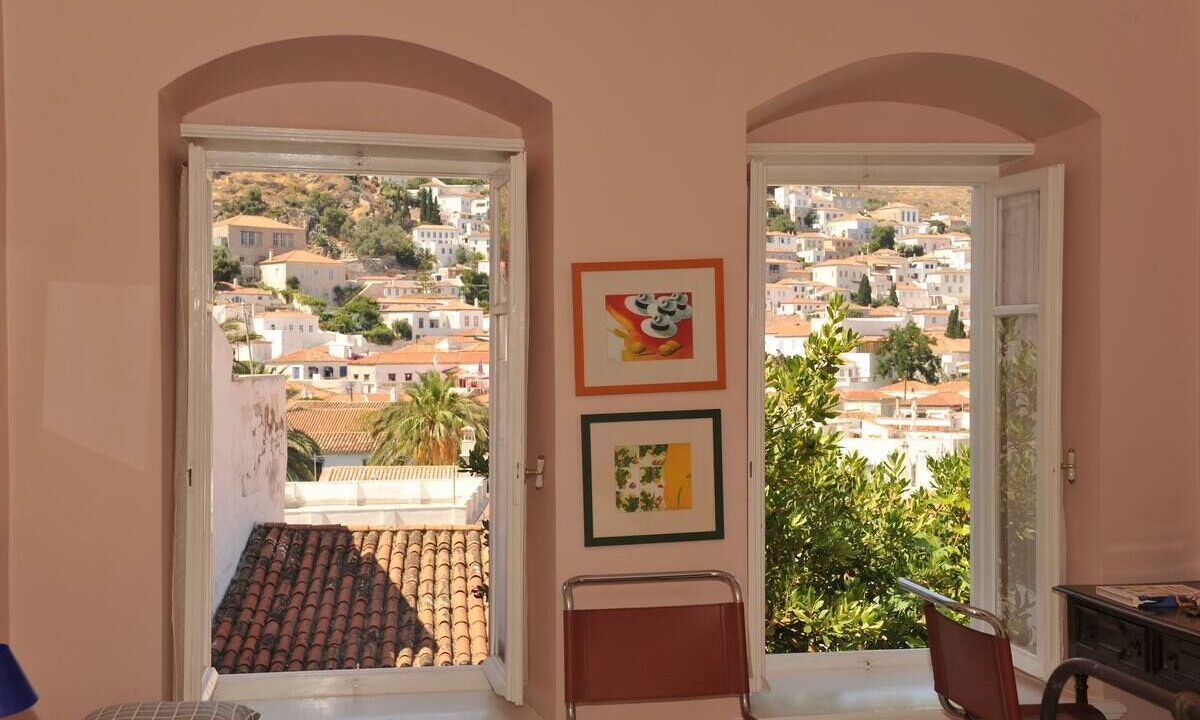 Photo of Others in Hydra