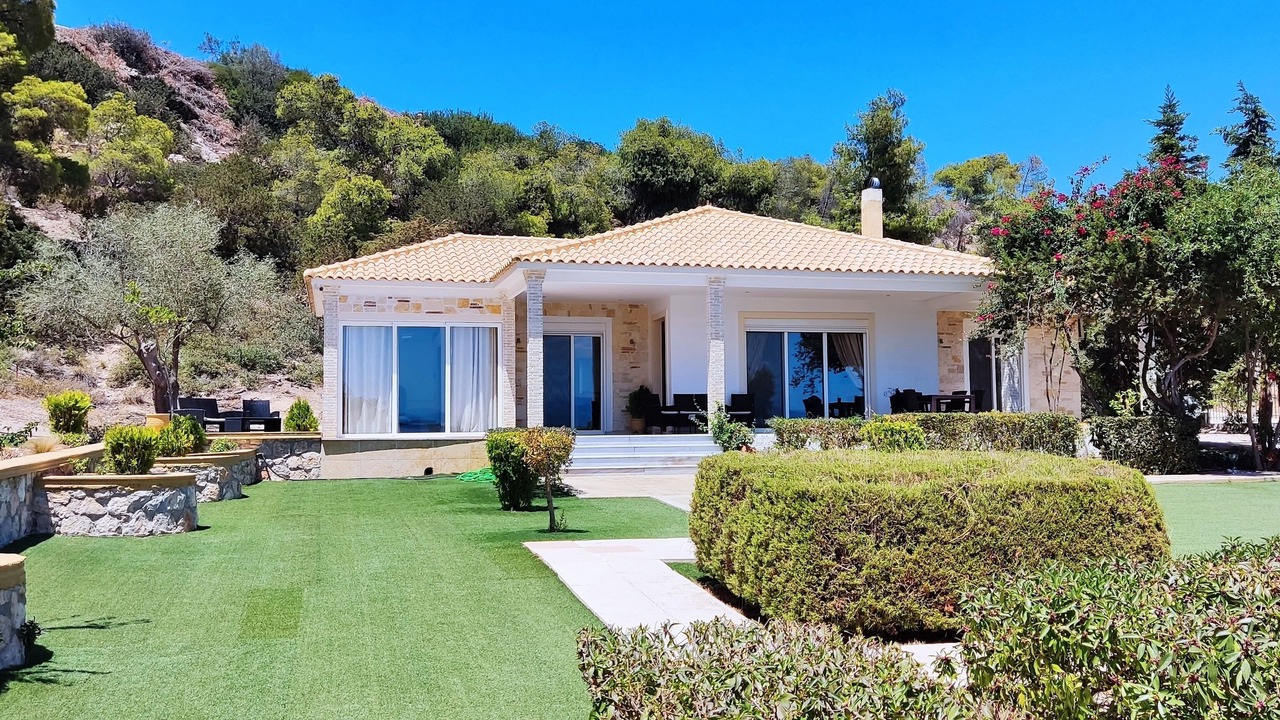 Photo of Outdoor in Limni Vouliagmenis