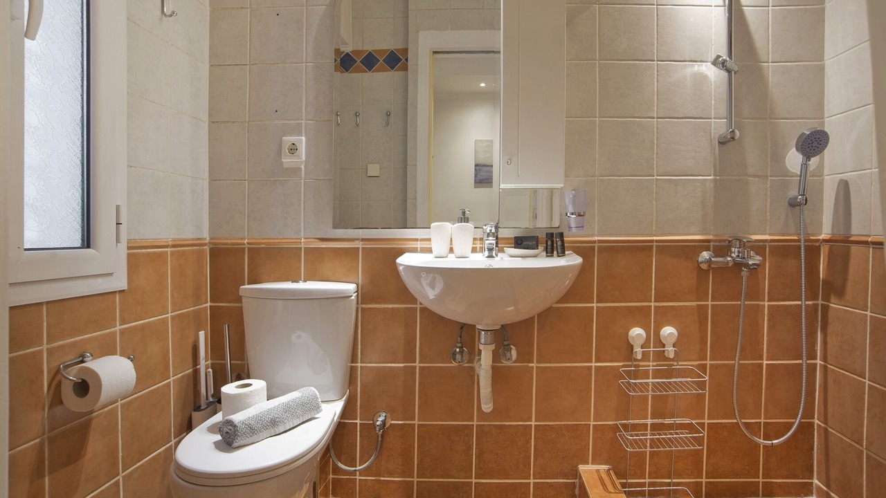 Photo of Bathroom in Plaka