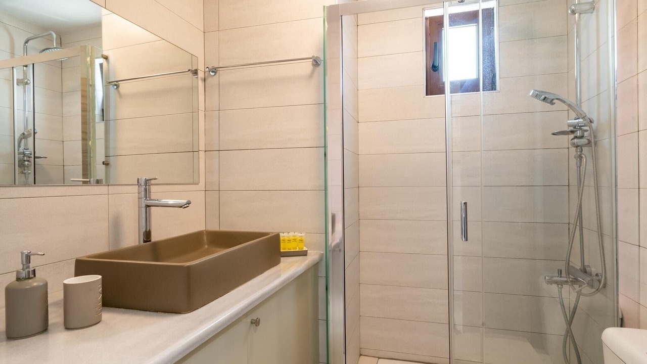 Photo of Bathroom in Monopari