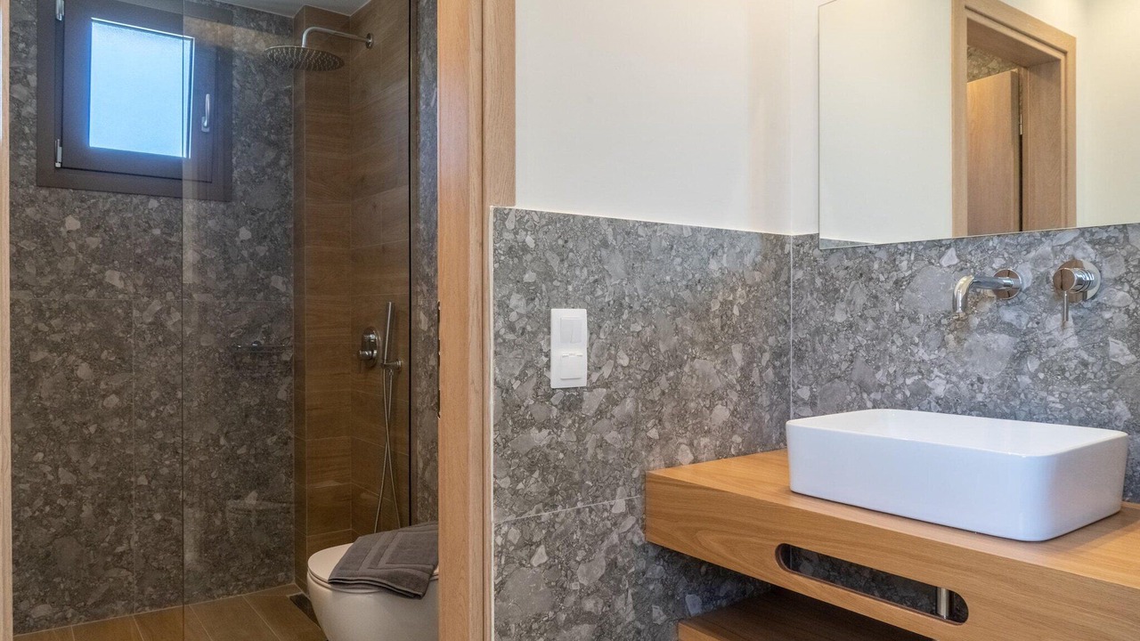 Photo of Bathroom in Adele
