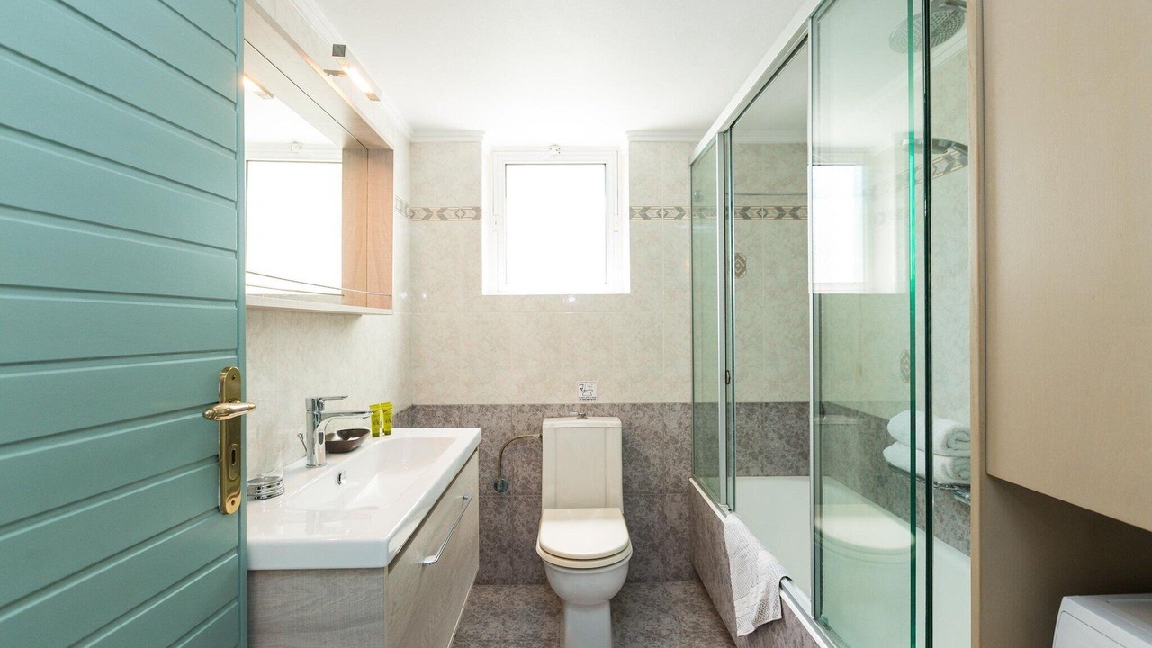 Photo of Bathroom in Prines