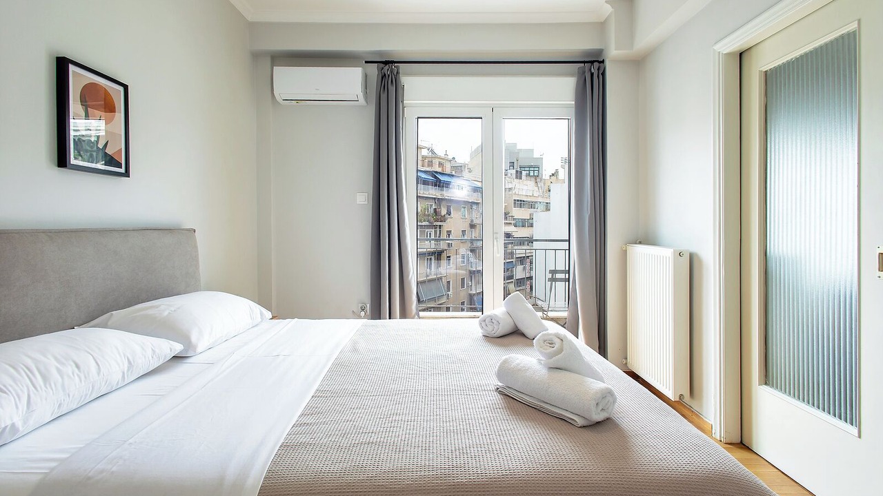 Photo of Bedroom in Platia Viktorias