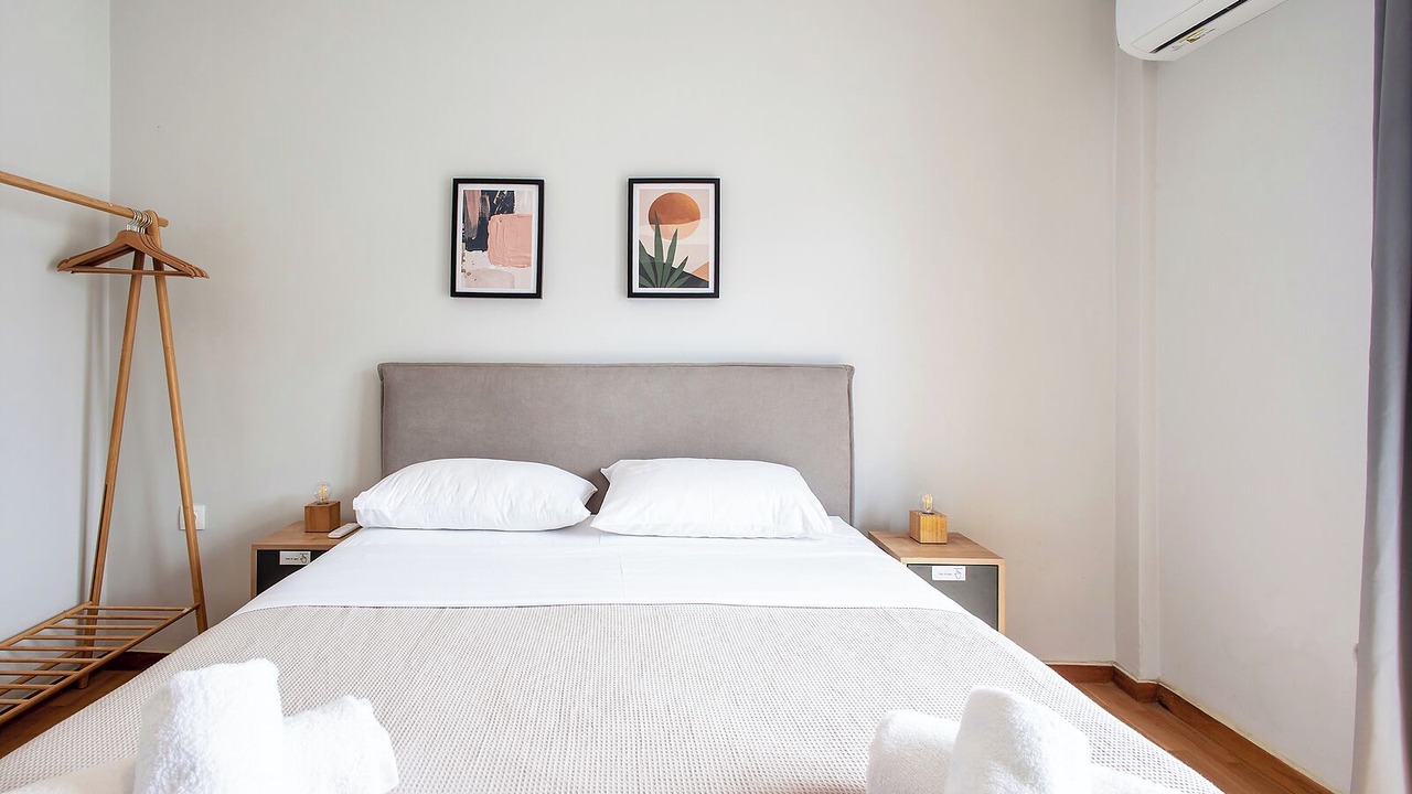 Photo of Bedroom in Platia Viktorias