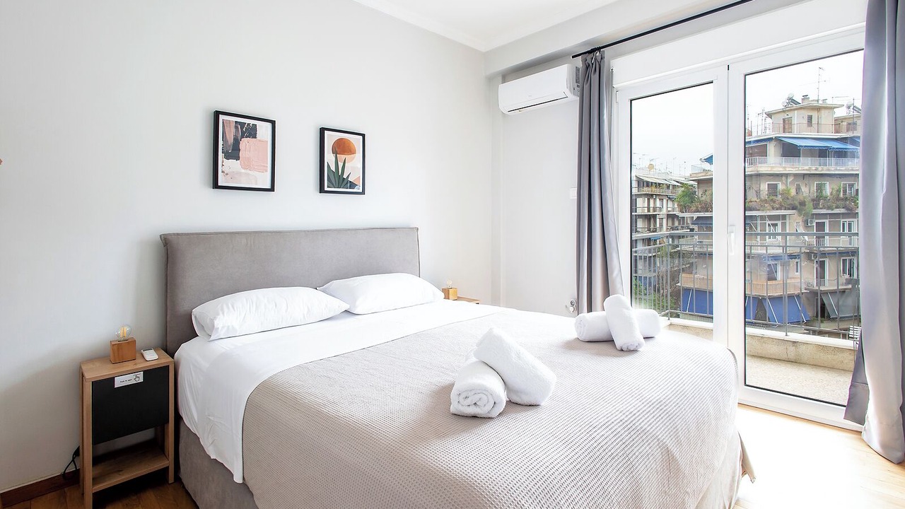 Photo of Bedroom in Platia Viktorias