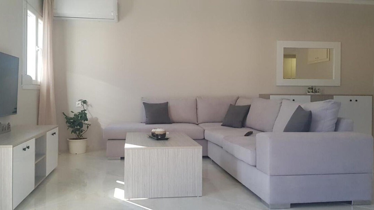 Photo of Livingroom in Melikia