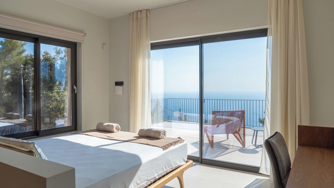 Photo of Bedroom in Evgiros