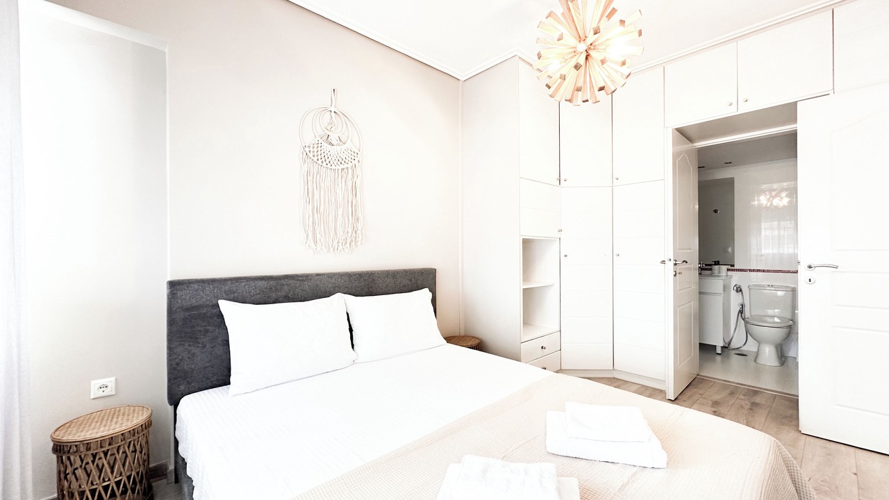 Photo of Bedroom in Alimos