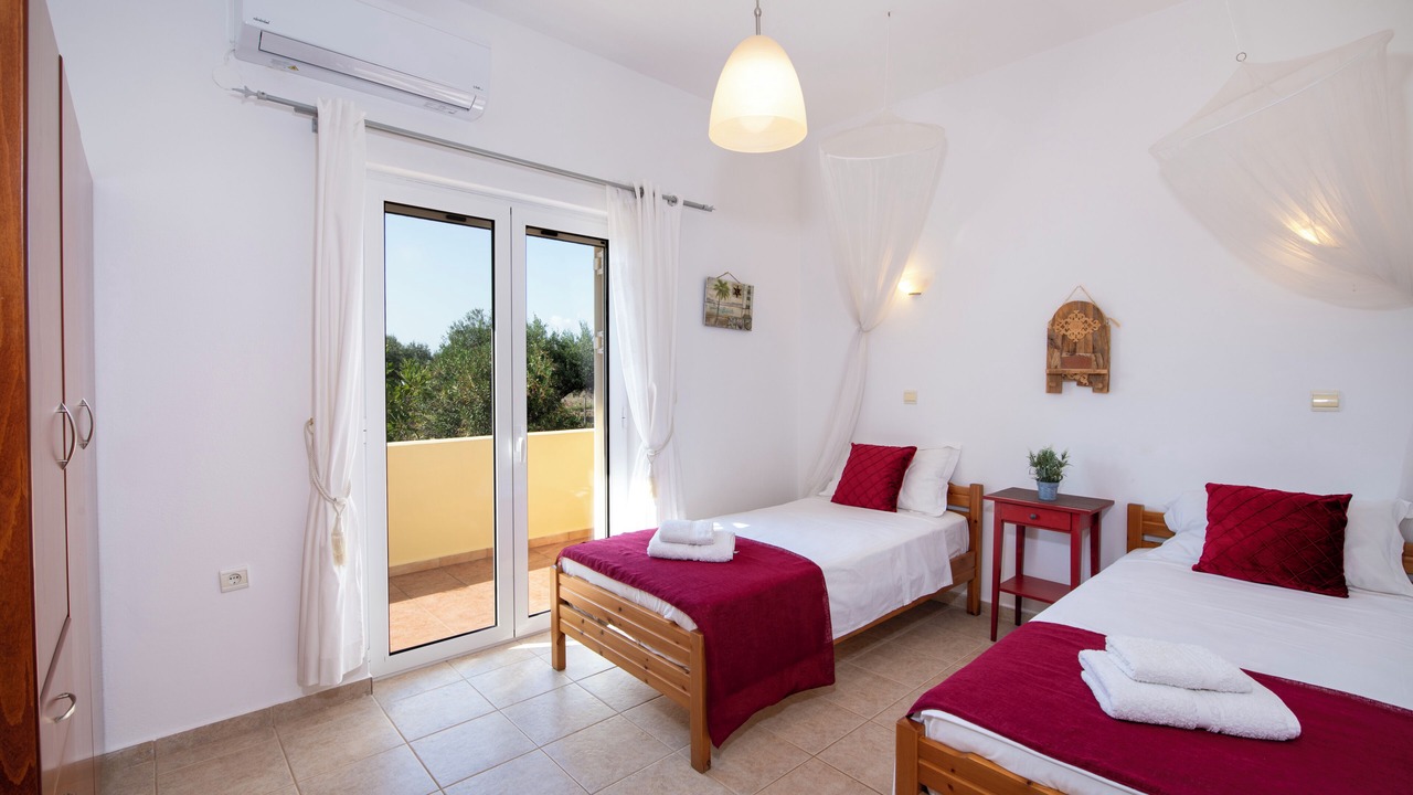 Photo of Bedroom in Chorafakia