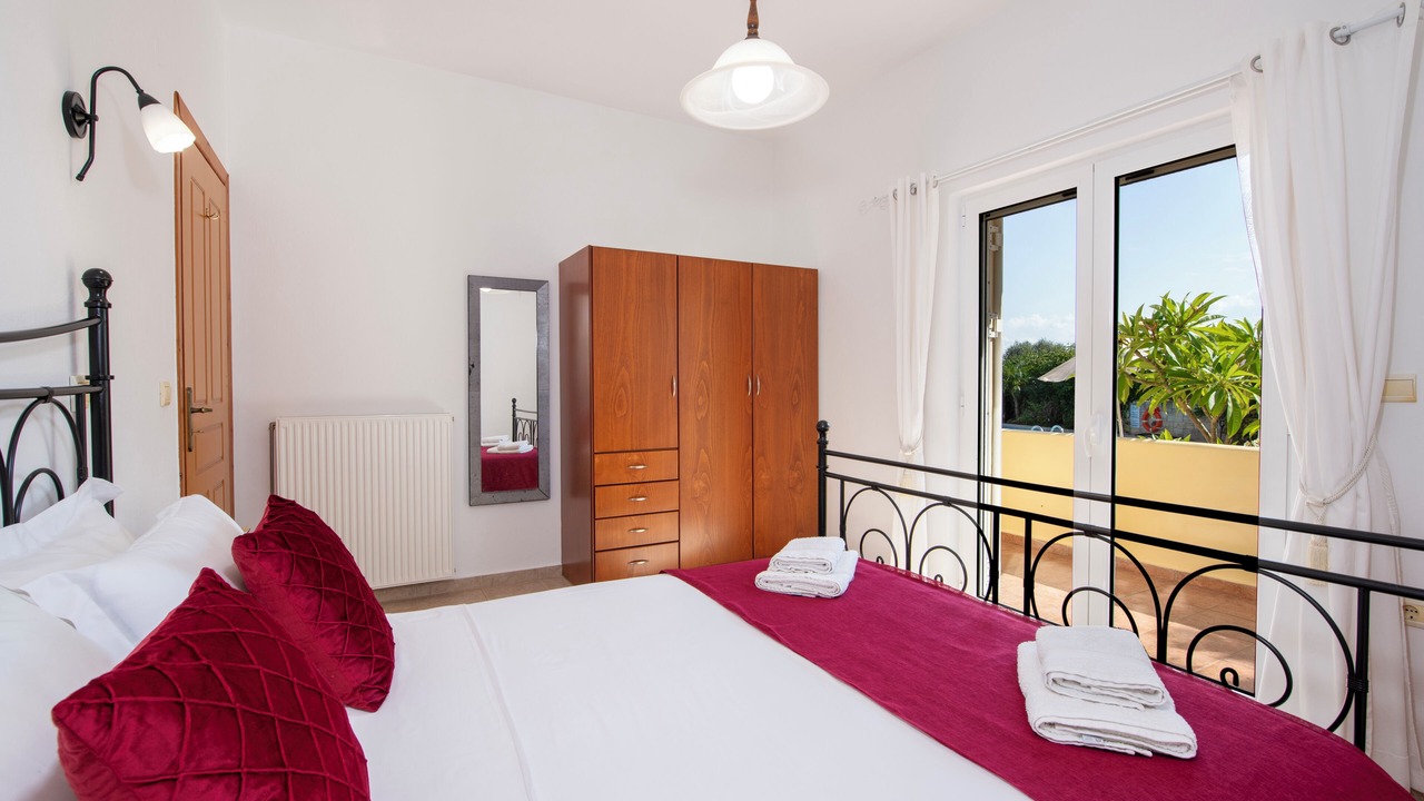 Photo of Bedroom in Chorafakia