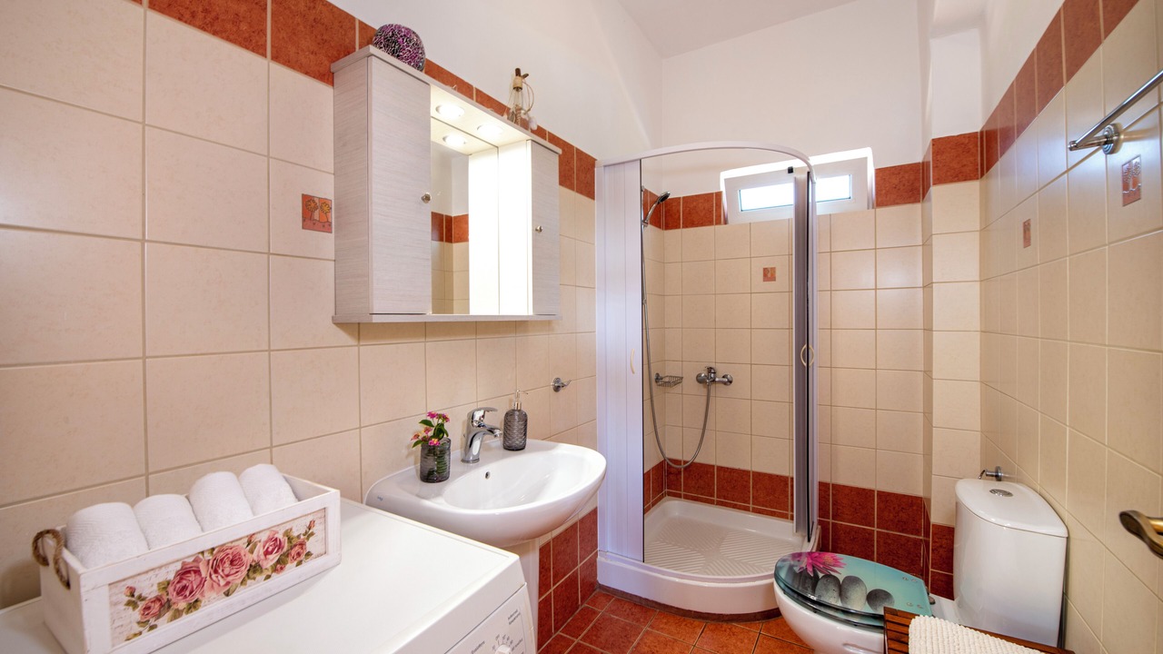 Photo of Bathroom in Chorafakia