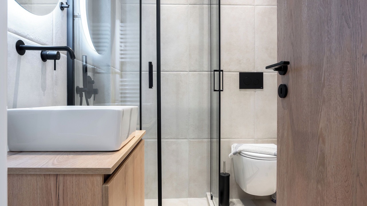 Photo of Bathroom in Ampelokipoi