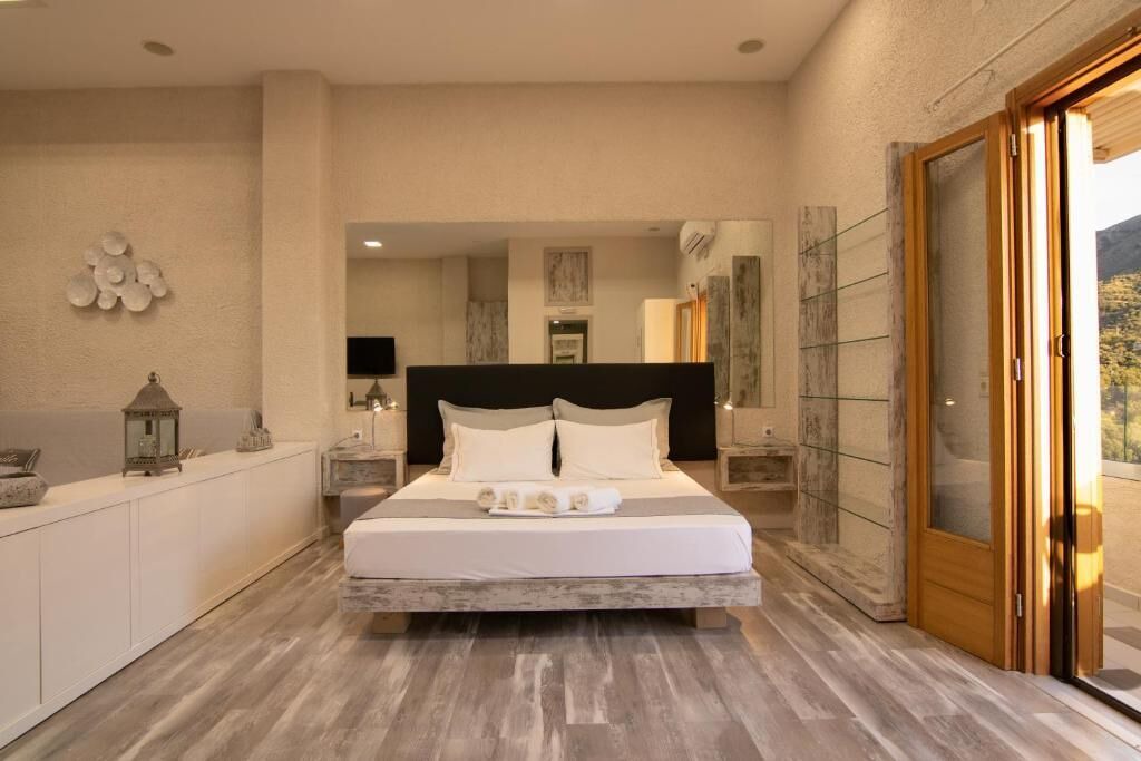 Photo of Bedroom in Tourloti
