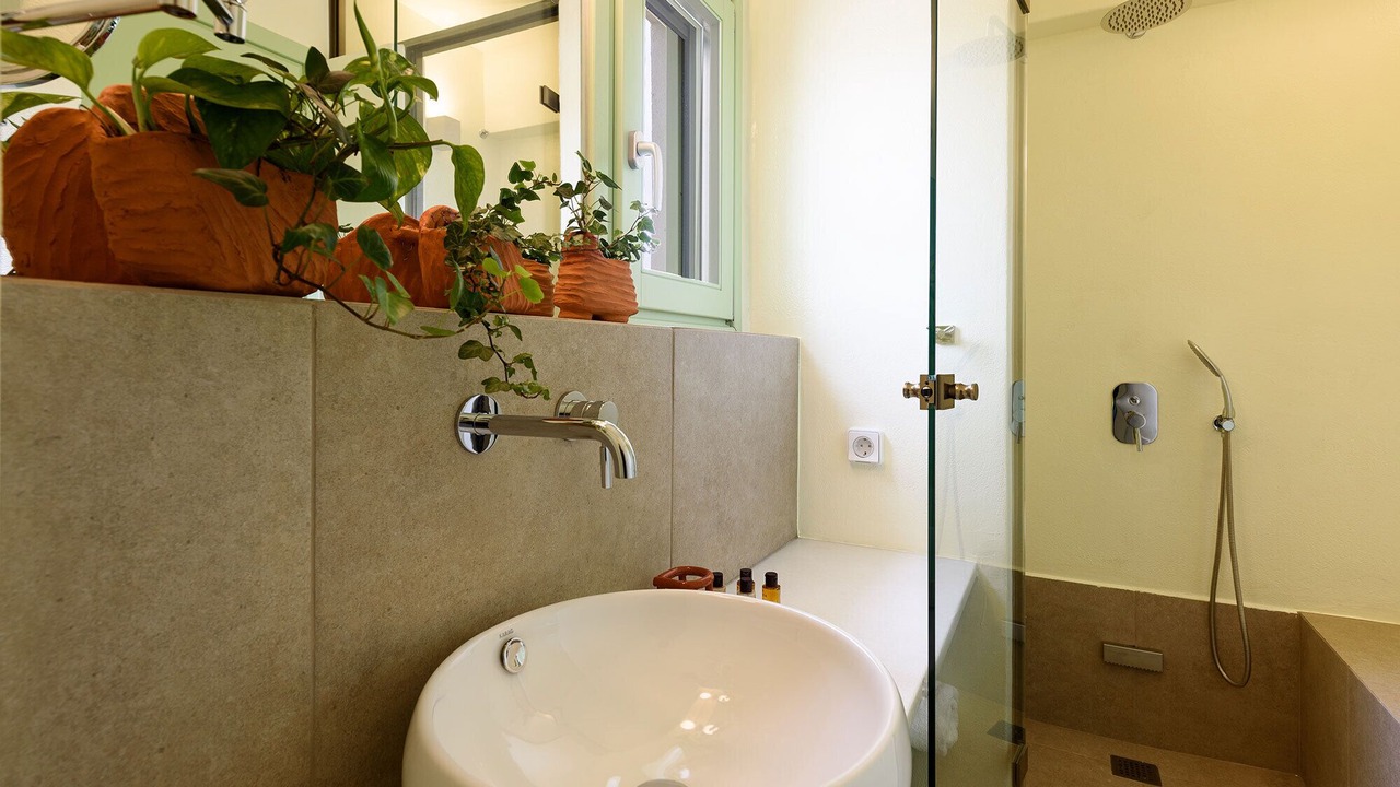 Photo of Bathroom in Naxos