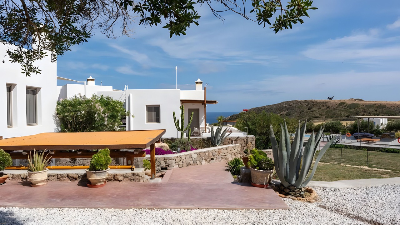 Photo of Outdoor in Milos
