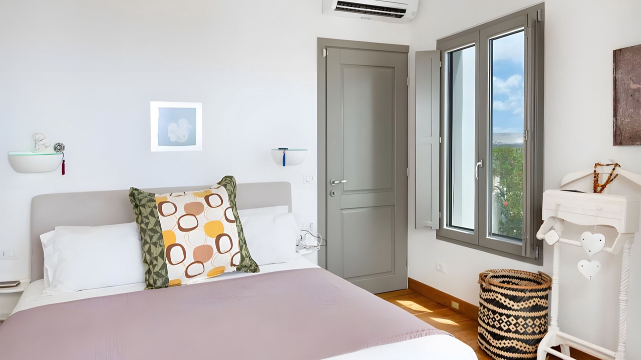 Photo of Bedroom in Milos