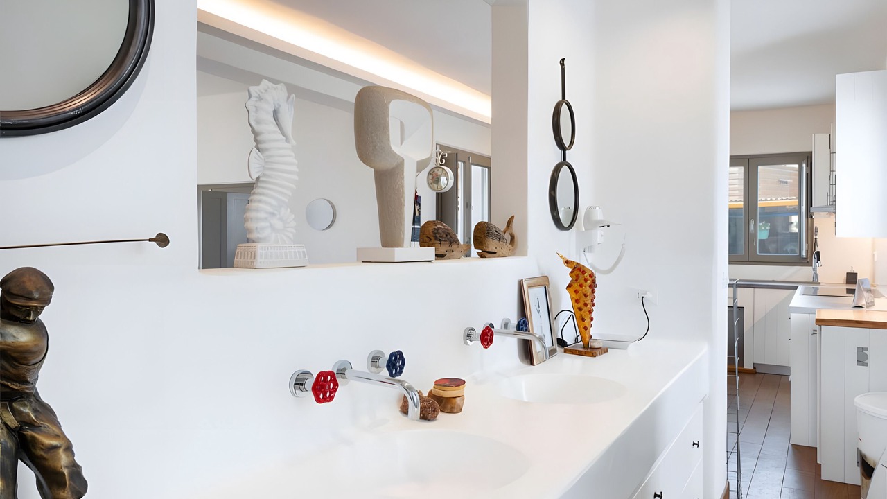 Photo of Bathroom in Milos
