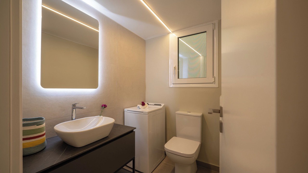 Photo of Bathroom in Plaka