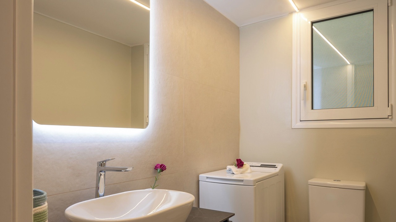 Photo of Bathroom in Plaka