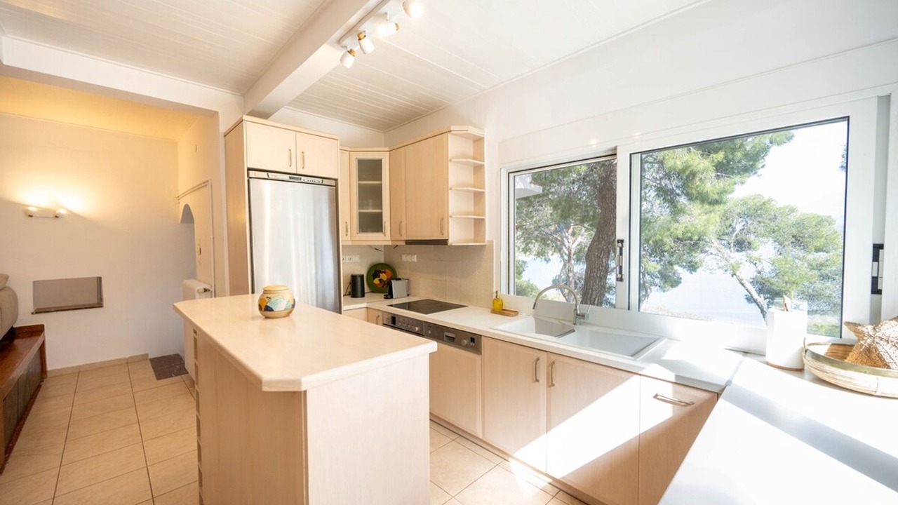 Photo of Kitchen in Loutraki-Agioi Theodoroi