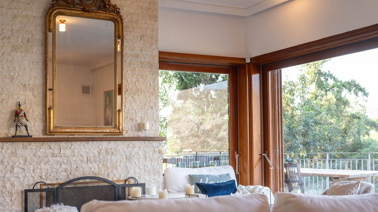 Photo of Livingroom in Limni Vouliagmenis