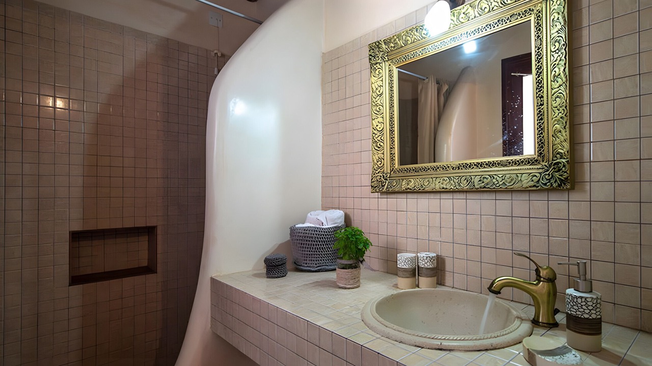 Photo of Bathroom in Pachena