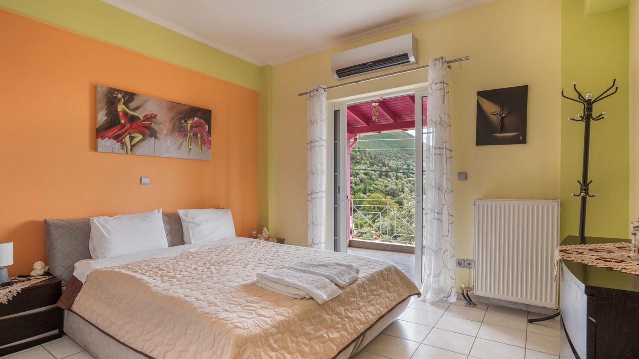 Photo of Bedroom in Sivros