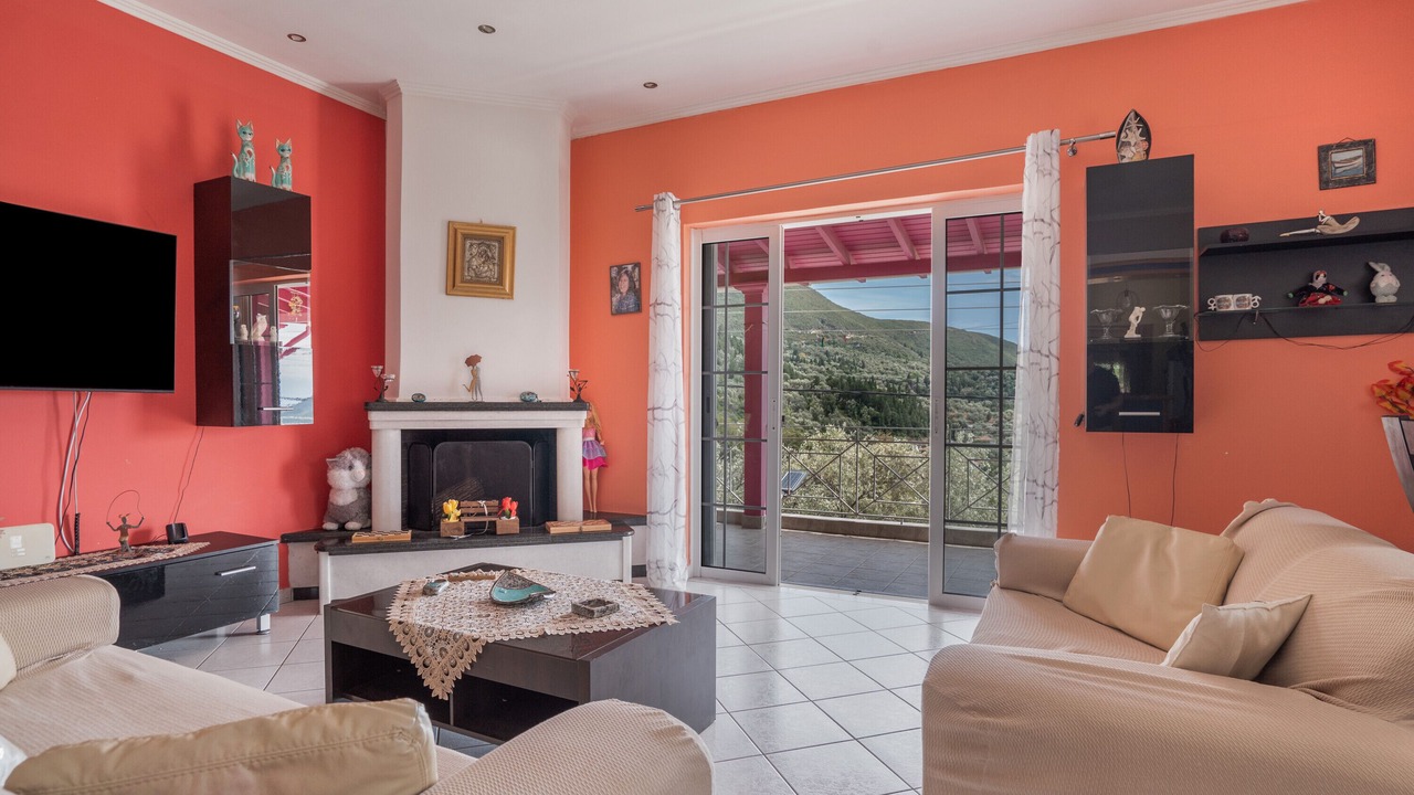 Photo of Livingroom in Sivros