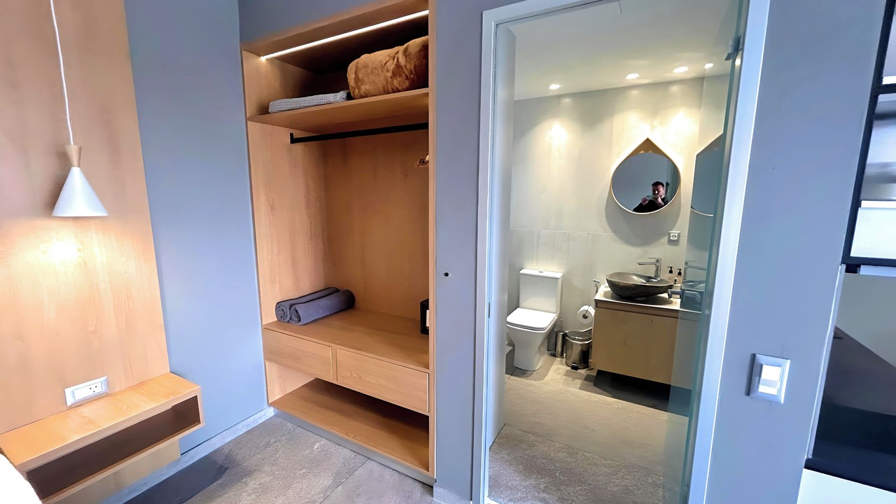 Photo of Bathroom in Vathi