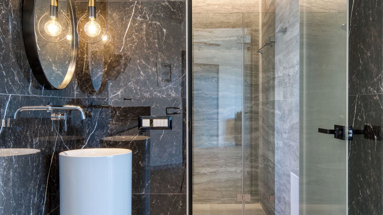Photo of Bathroom in Exostis