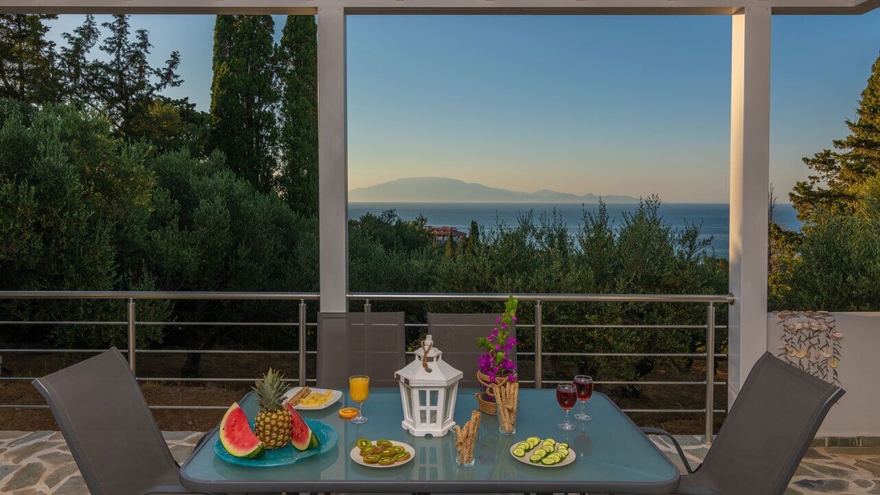 Photo of Outdoor in Alonia