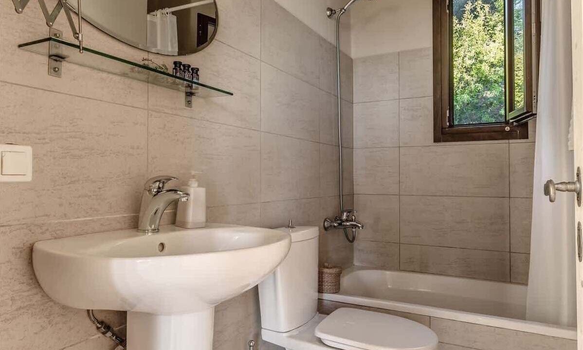 Photo of Bathroom in Kavvadades